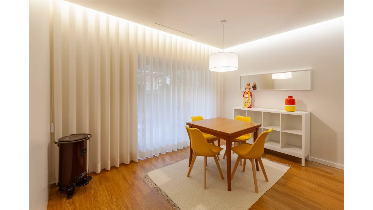 Apartamento T1 para Arrendamento férias em Braga (Maximinos, Sé e Cividade) Foto 4