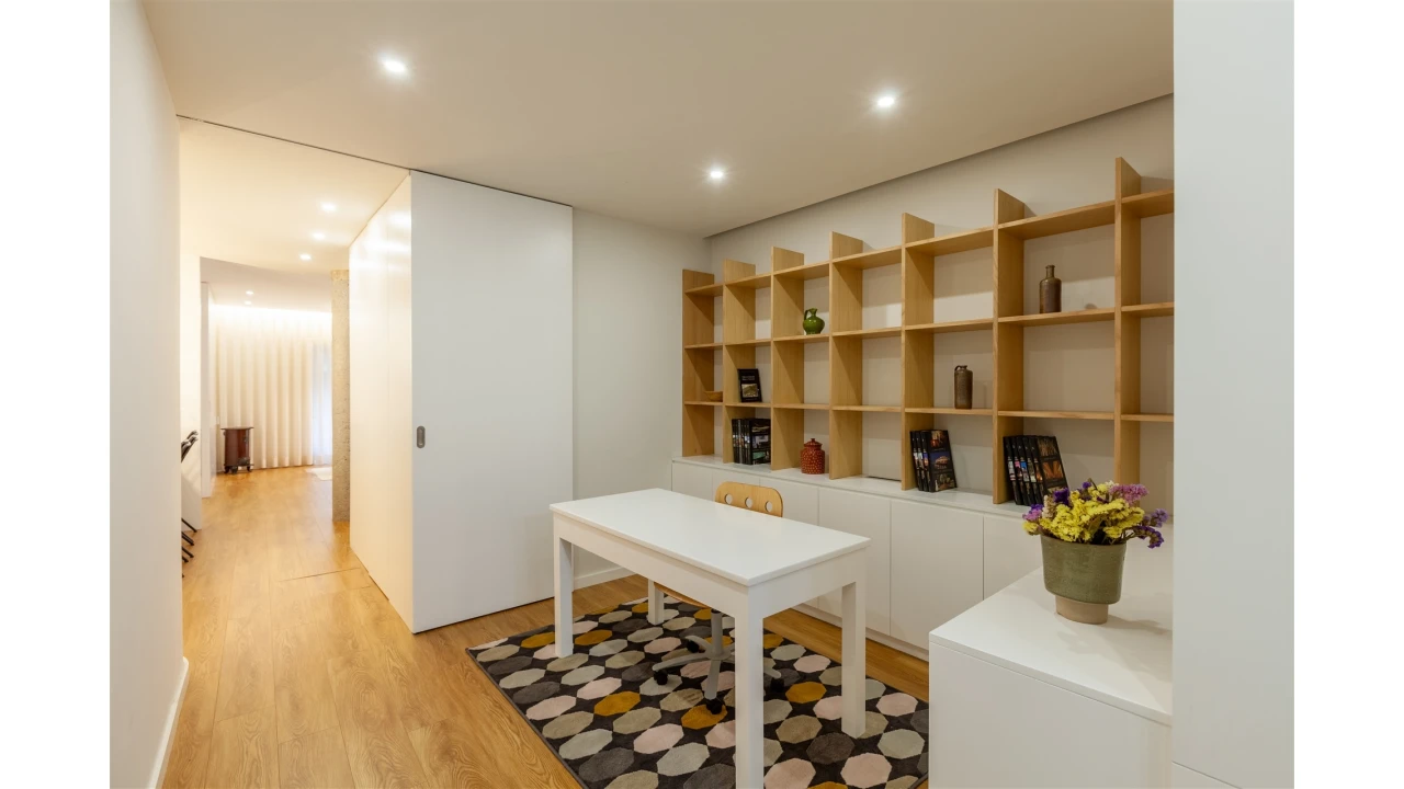 Apartamento T1 para Arrendamento férias em Braga (Maximinos, Sé e Cividade) Foto 8