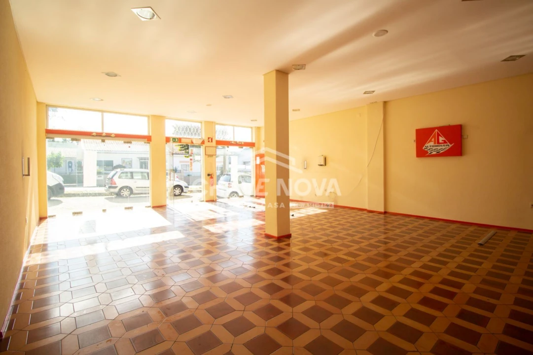 Loja para Venda em Alfena Foto 10