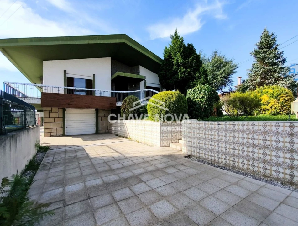 Moradia T3 para Venda em Lourosa Foto 3