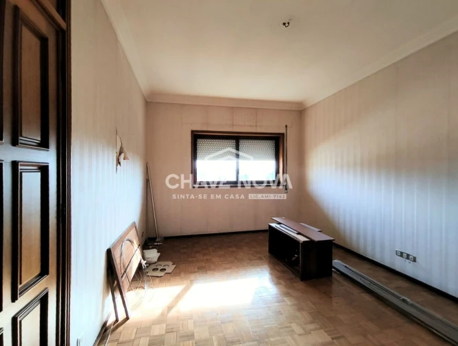 Moradia T3 para Venda em Lourosa Foto 18