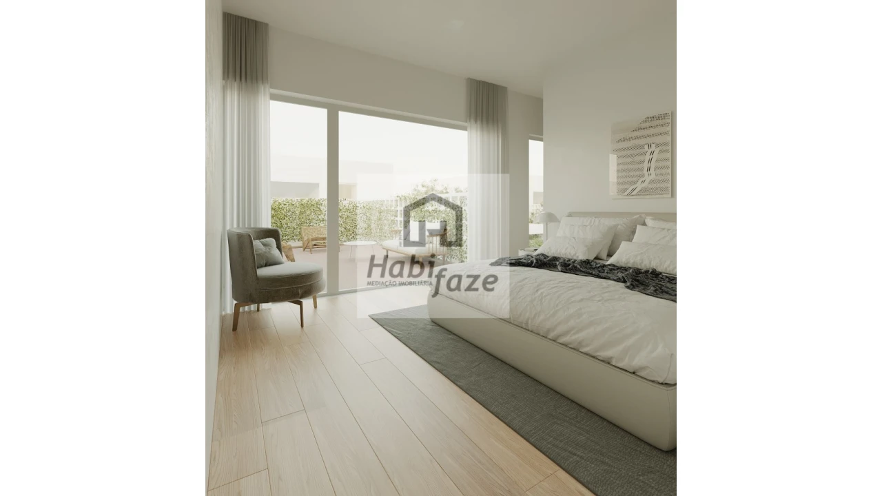 Moradia T4 para Venda em Malagueira e Horta das Figueiras Foto 9