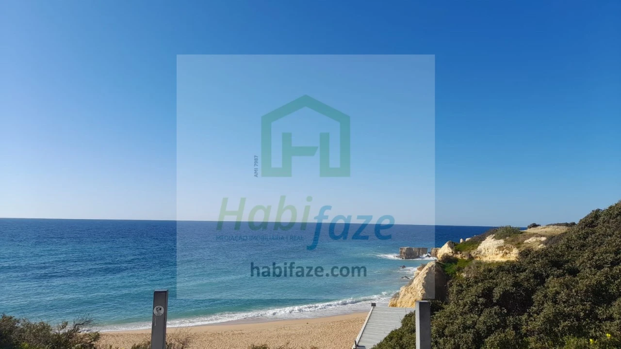 Apartamento T1 para Venda em Armação de Pera Foto 2