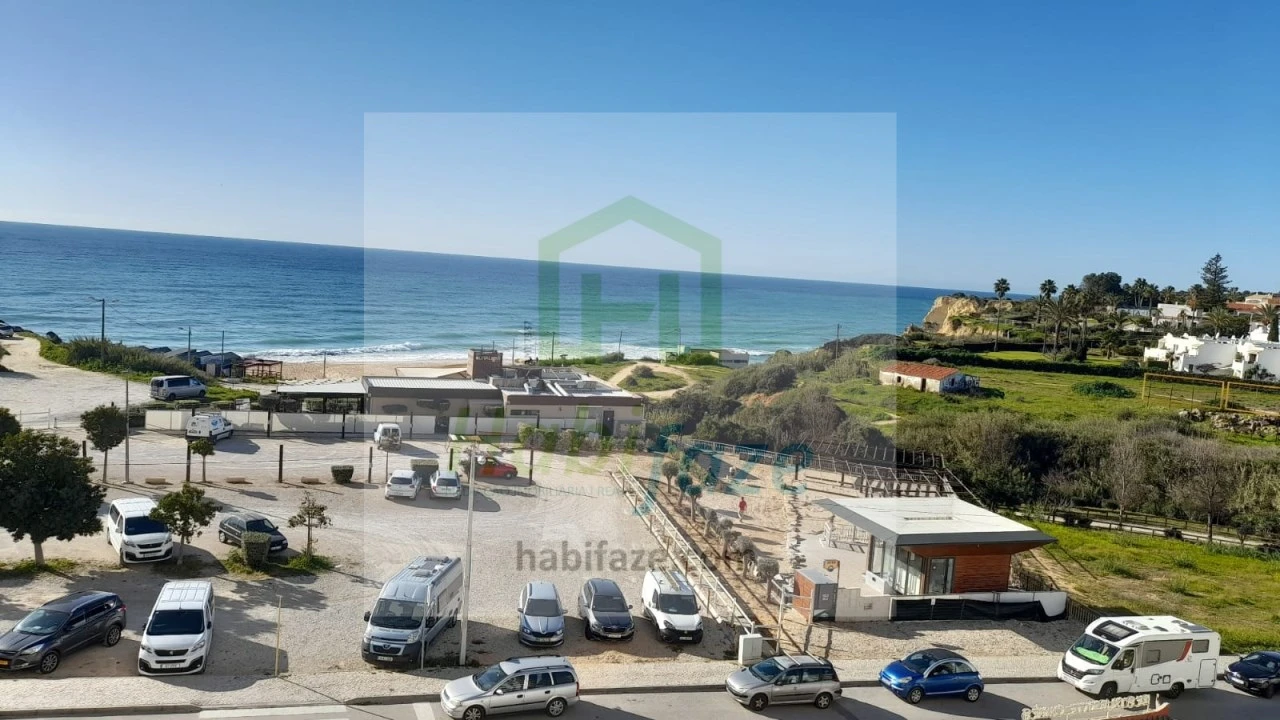 Apartamento T1 para Venda em Armação de Pera Foto 15
