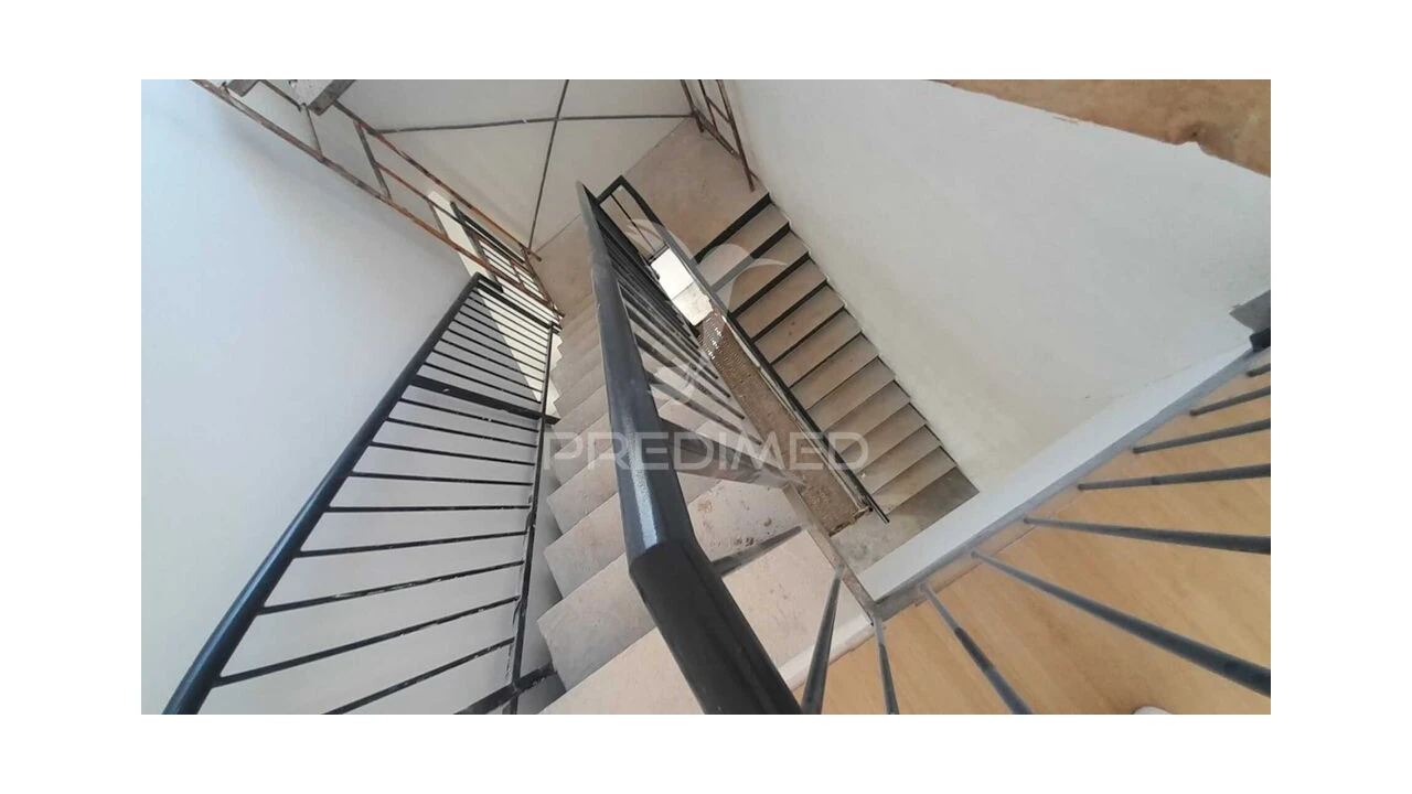 Armazém para Arrendamento em Santo Antão e São Julião do Tojal Foto 14