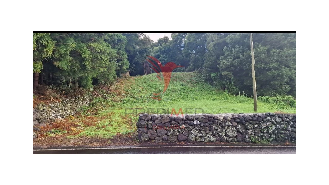 Terreno para Venda em Biscoitos Foto 1