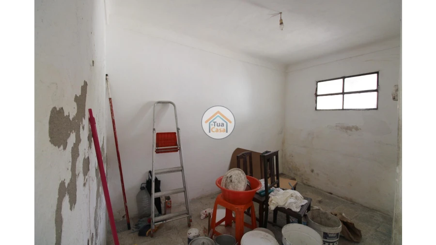 Moradia T2 para Venda em Redondo Foto 7