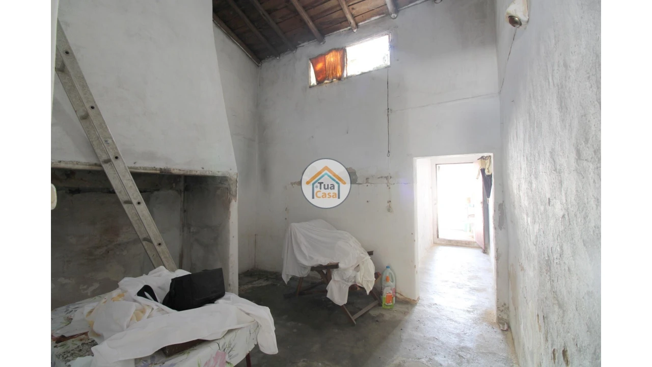 Moradia T2 para Venda em Redondo Foto 9