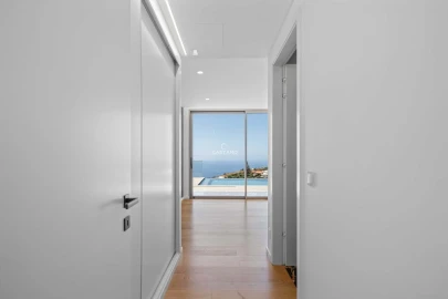 Moradia T4 para Venda em Estreito da Calheta