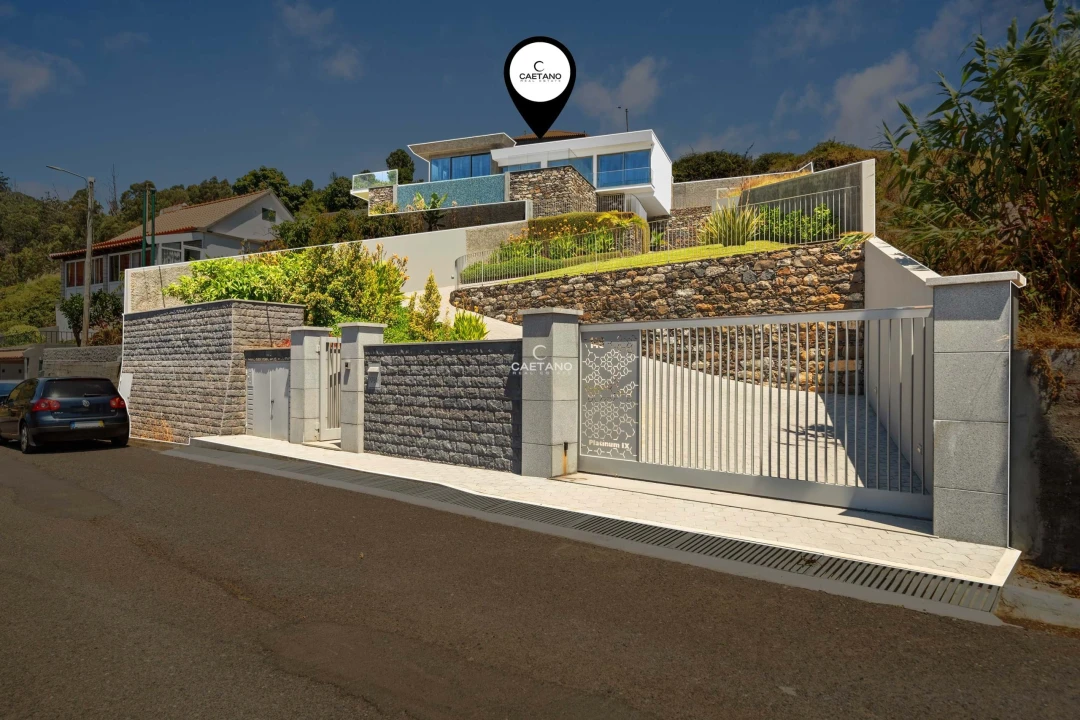 Moradia T4 para Venda em Estreito da Calheta Foto 55