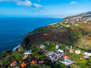 Moradia T3 para Venda em Calheta
