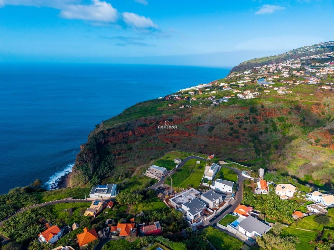 Moradia T3 para Venda em Calheta Foto 6