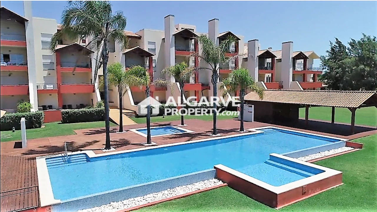 Apartamento T2 para Venda em Quarteira Foto 6