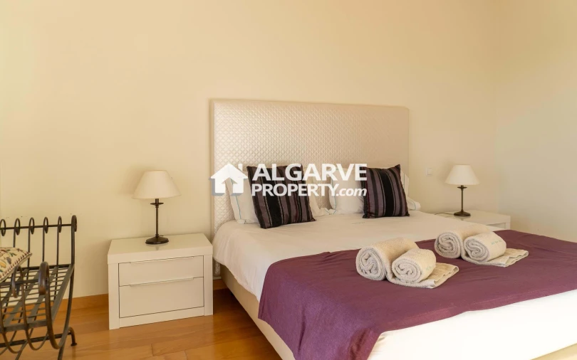 Apartamento T2 para Venda em Quarteira Foto 27