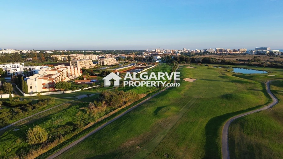 Apartamento T2 para Venda em Quarteira Foto 41