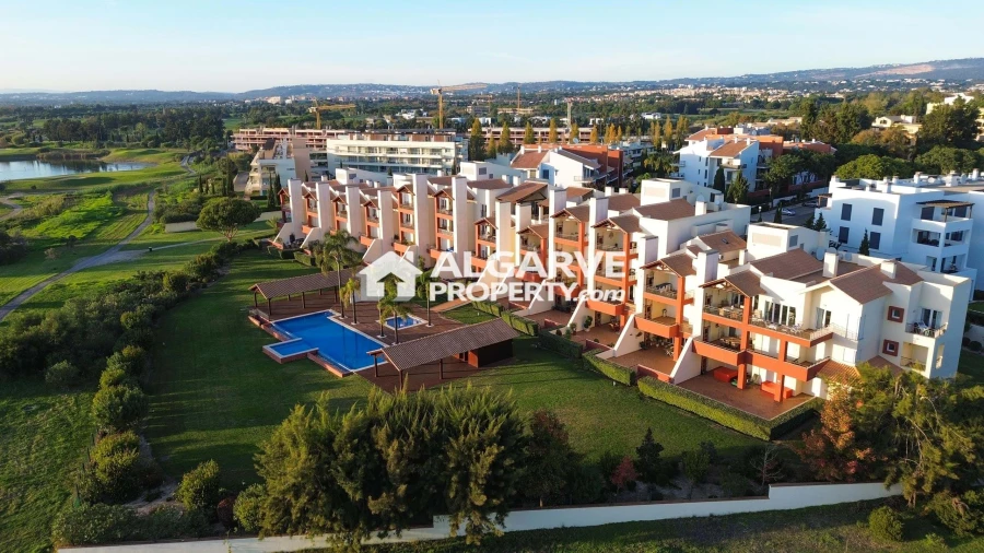 Apartamento T2 para Venda em Quarteira Foto 35
