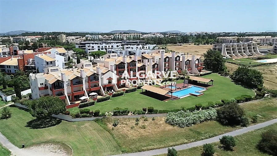 Apartamento T2 para Venda em Quarteira Foto 34