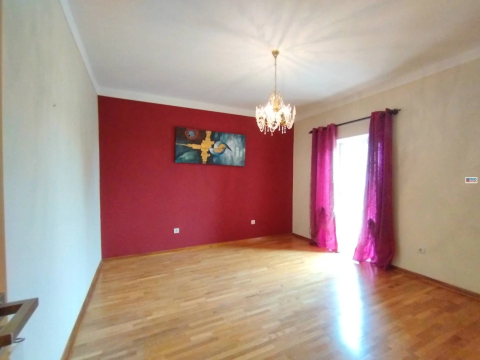 Prédio para Venda em Tortosendo Foto 18