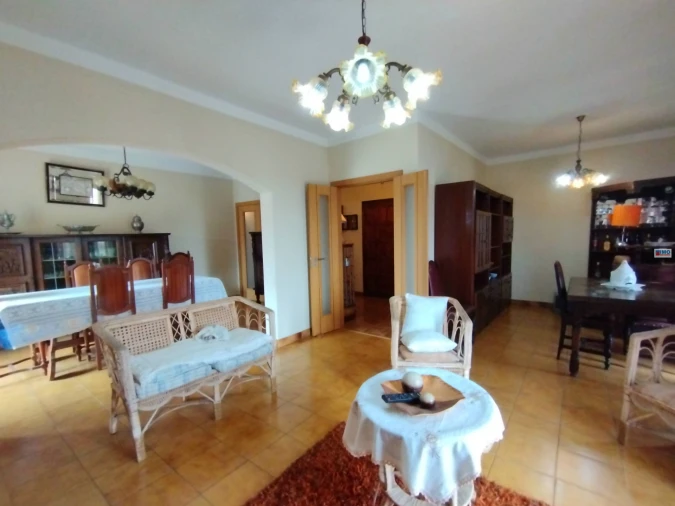 Prédio para Venda em Tortosendo Foto 8