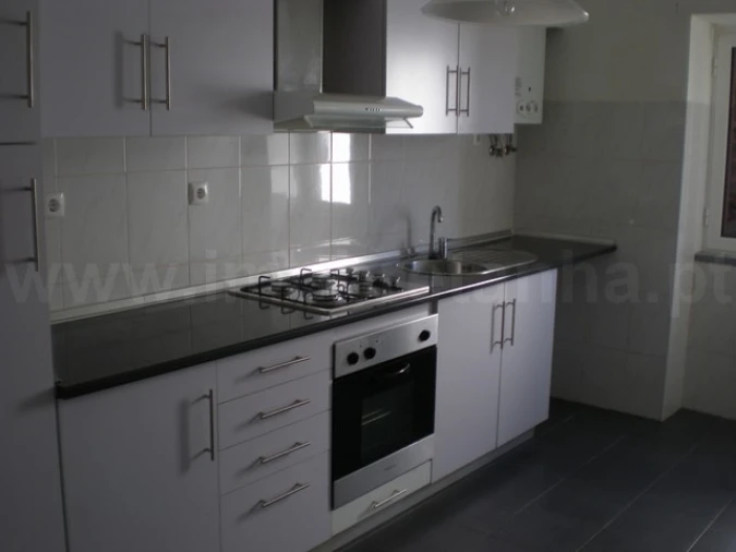 Prédio para Venda em Tortosendo Foto 27