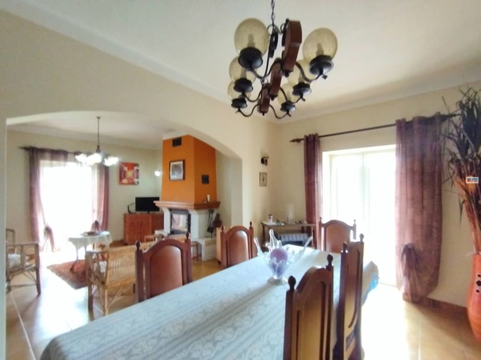 Prédio para Venda em Tortosendo Foto 9