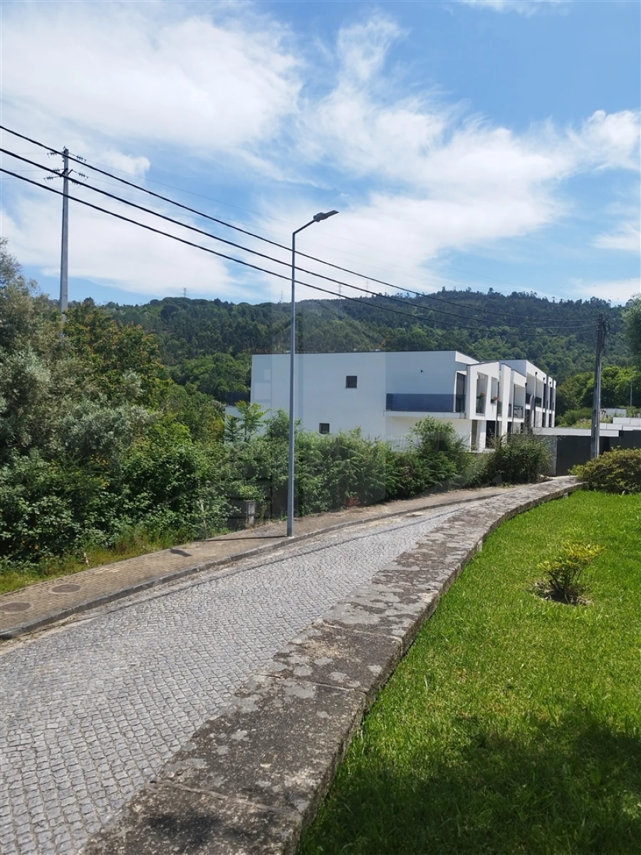 Moradia T3 para Venda em Santa Lucrécia de Algeriz e Navarra Foto 4