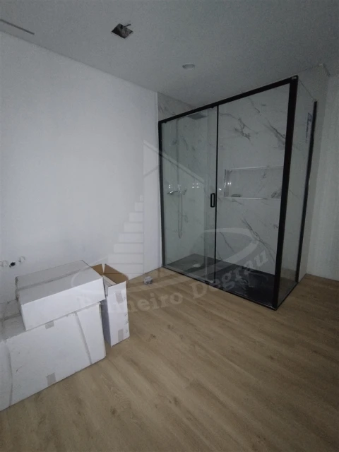 Apartamento T4 para Venda em São Vicente (Braga)