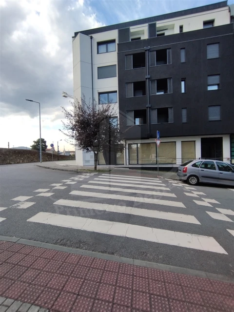 Apartamento T4 para Venda em São Vicente (Braga)