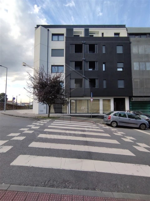 Apartamento T4 para Venda em São Vicente (Braga)