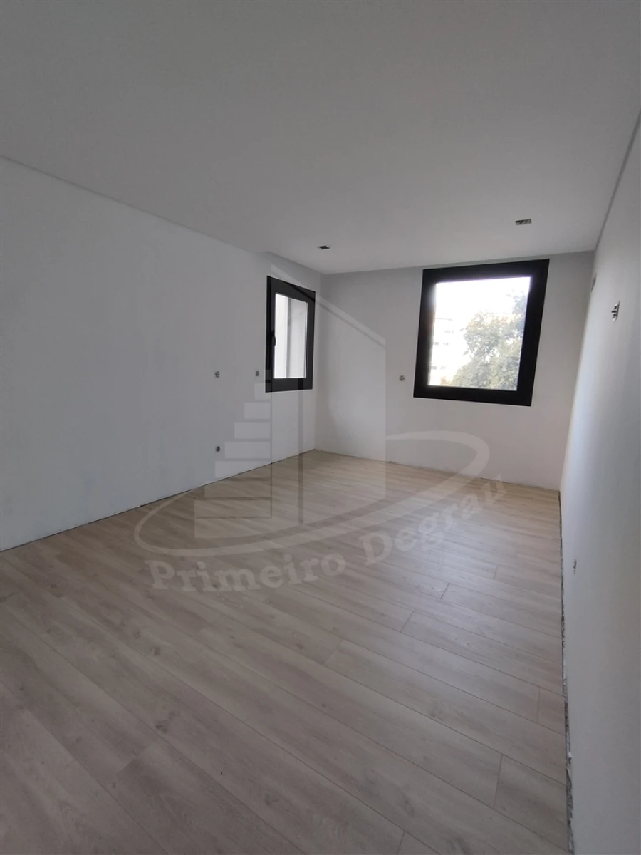 Apartamento T4 para Venda em São Vicente (Braga) Foto 18