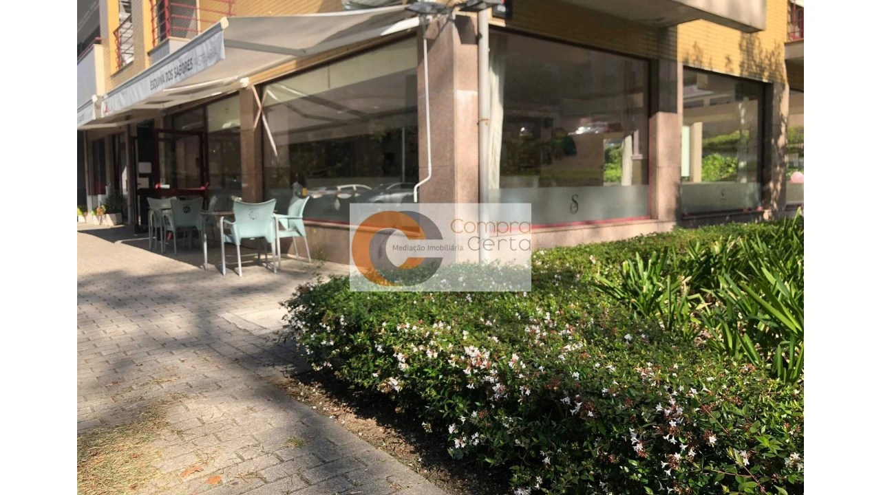 Negócio para Venda em Creixomil Foto 5