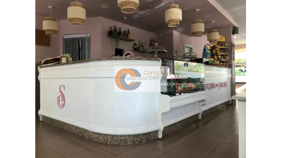 Negócio para Venda em Creixomil Foto 1