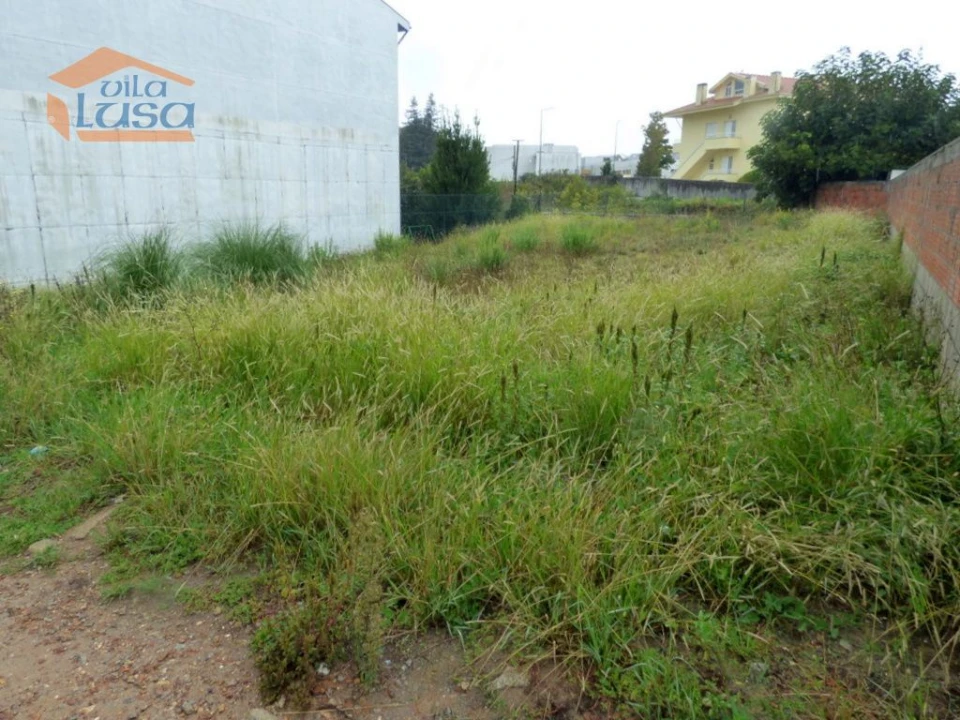 Terreno para Venda em Avintes Foto 3