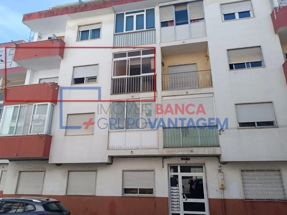 Apartamento T3 para Venda em Amora Foto 2