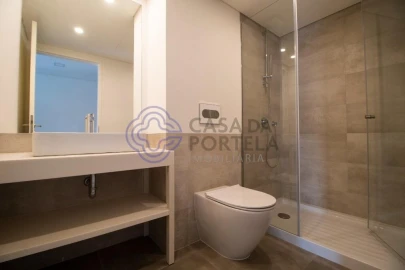 Apartamento para Venda em Santa Marinha e São Pedro da Afurada
