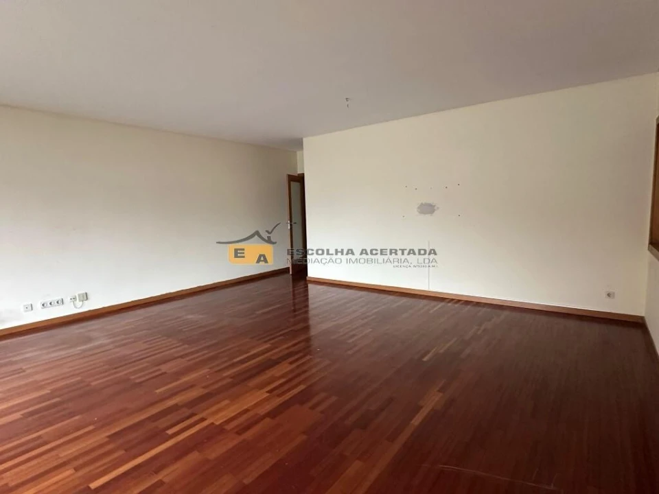 Apartamento T4 para Venda em Custóias, Leça do Balio e Guifões Foto 4