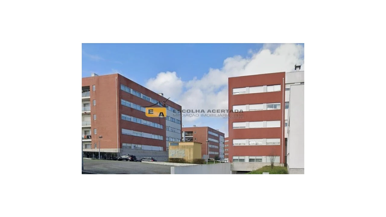Apartamento T4 para Venda em Custóias, Leça do Balio e Guifões Foto 1