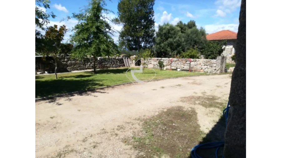 Moradia T5 para Venda em Ponte da Barca, V.N. Muía, Paço Vedro Magalhães Foto 32