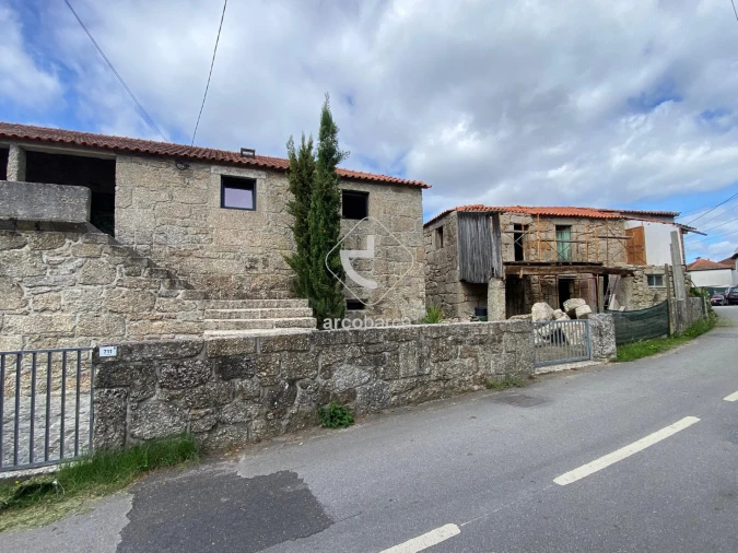 Moradia T5 para Venda em Ponte da Barca, V.N. Muía, Paço Vedro Magalhães Foto 2