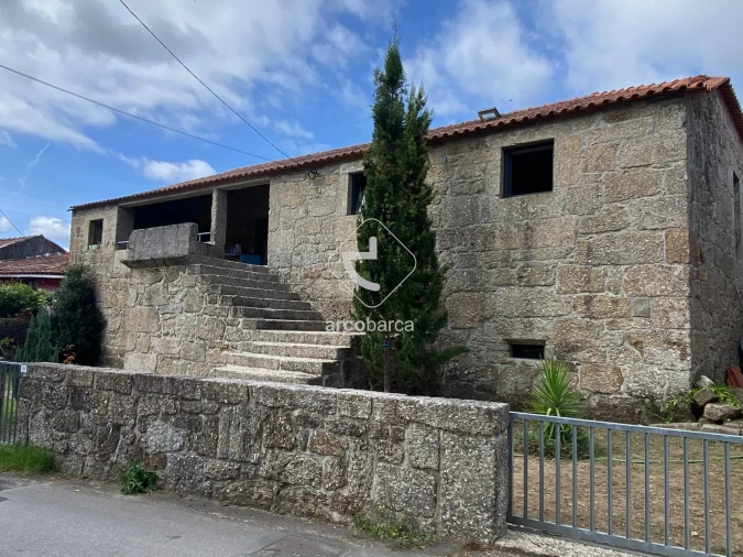 Moradia T5 para Venda em Ponte da Barca, V.N. Muía, Paço Vedro Magalhães