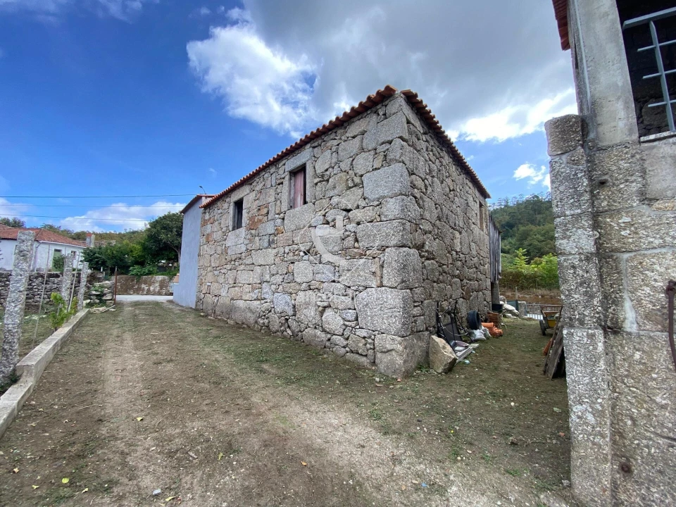 Moradia T5 para Venda em Ponte da Barca, V.N. Muía, Paço Vedro Magalhães Foto 8