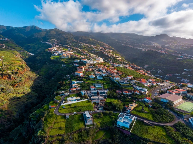 Moradia T3 para Venda em Calheta Foto 7