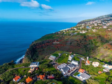 Moradia T3 para Venda em Calheta