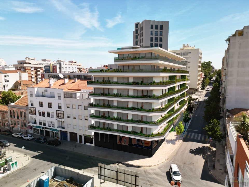 Apartamento T4 para Venda em Barreiro e Lavradio Foto 5
