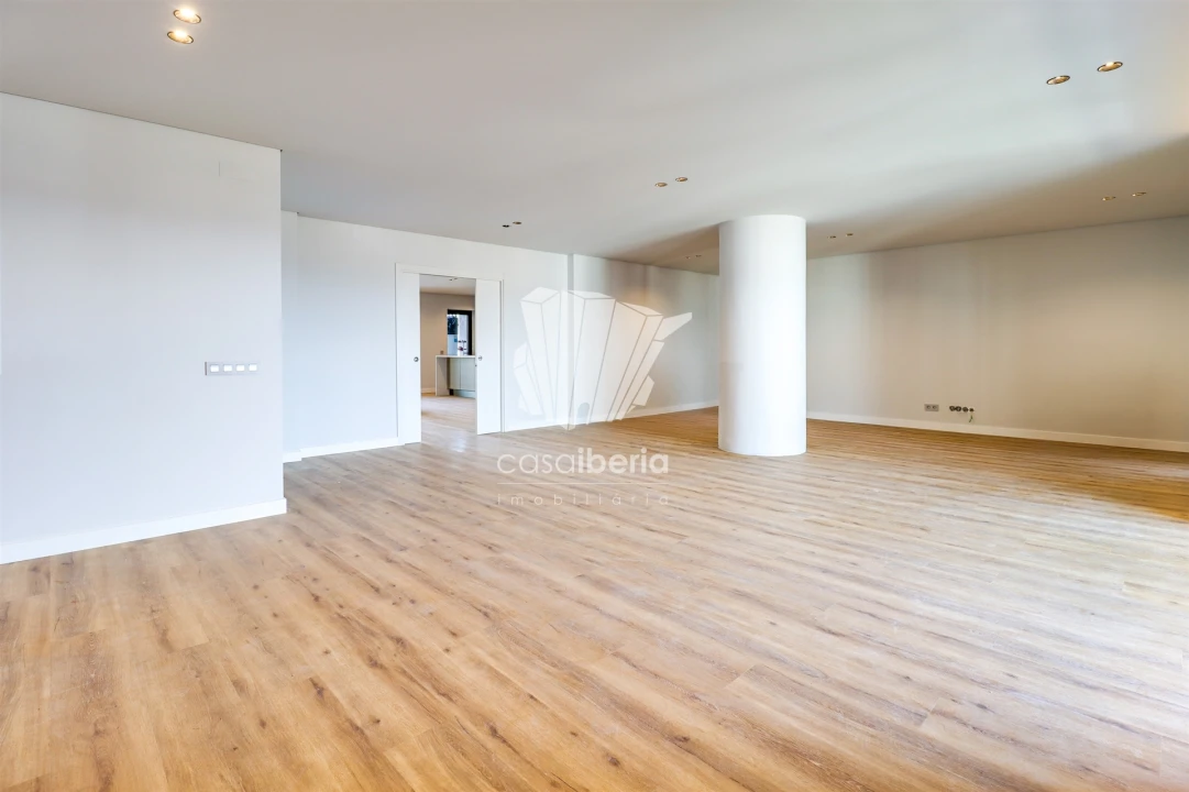 Apartamento T5 para Venda em Faro (Sé e São Pedro) Foto 30
