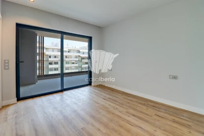 Apartamento T5 para Venda em Faro (Sé e São Pedro)