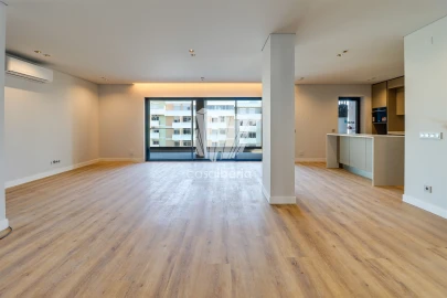 Apartamento T5 para Venda em Faro (Sé e São Pedro)