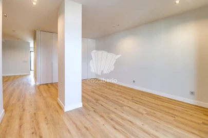 Apartamento T5 para Venda em Faro (Sé e São Pedro)