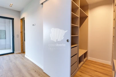 Apartamento T5 para Venda em Faro (Sé e São Pedro)