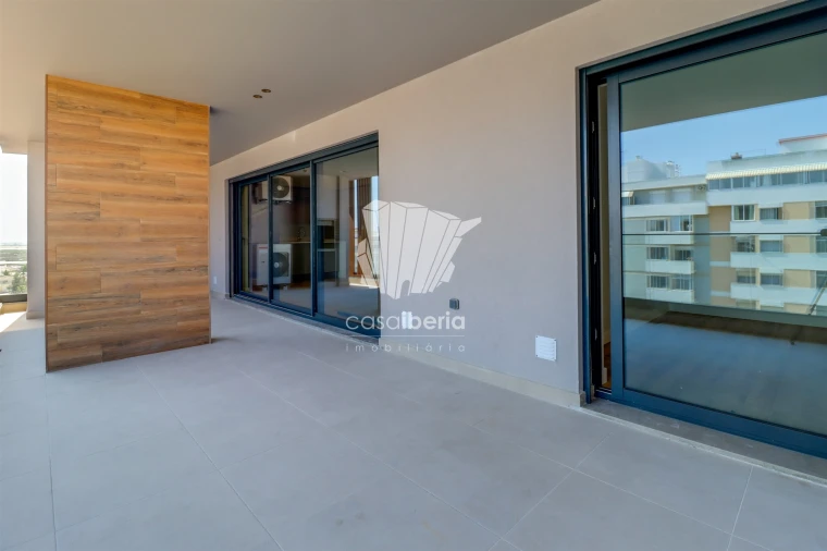 Apartamento T5 para Venda em Faro (Sé e São Pedro) Foto 27
